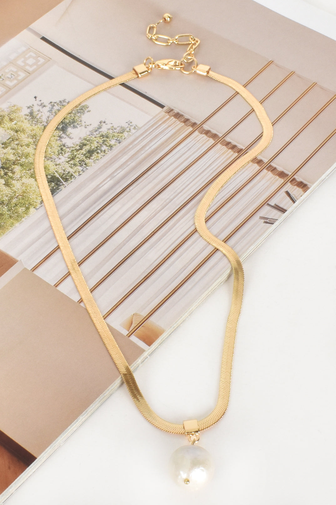 Pearl Drop Snake Necklace | Gold