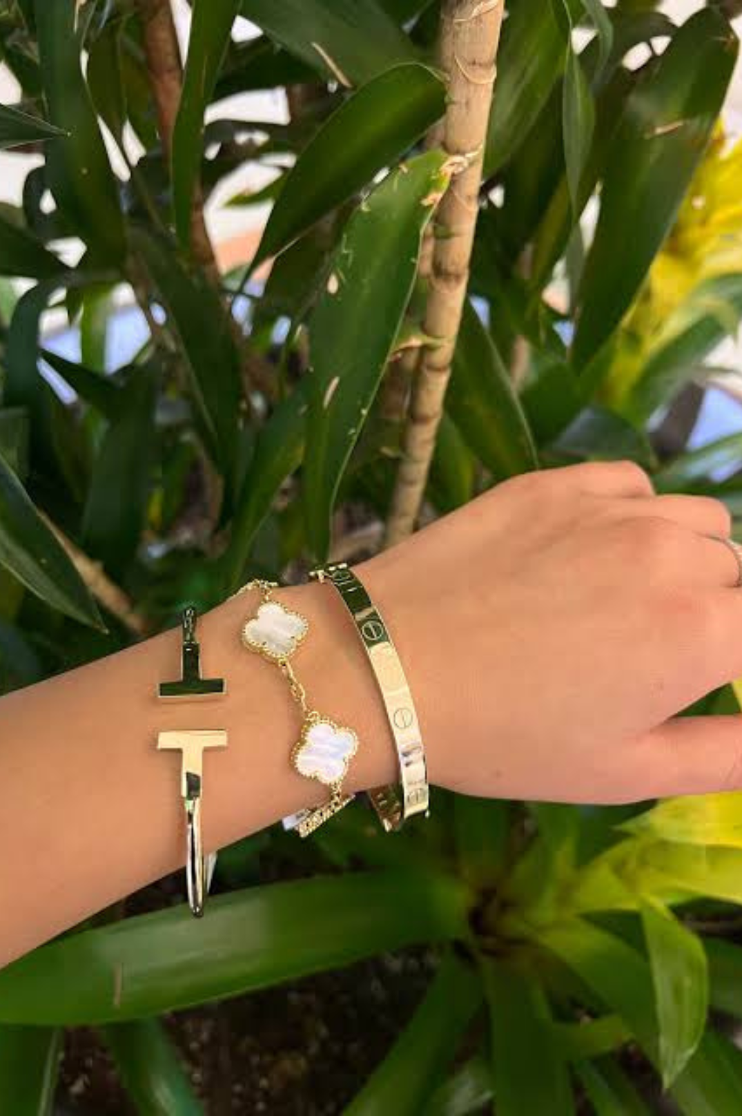 Alexis White Pearl Bracelet | Gold